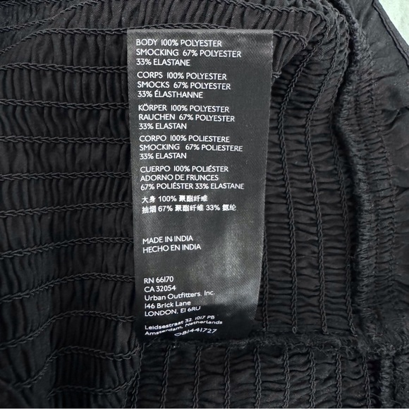 Urban Outfitters Black Smocked Crop Top Sheer Bubble Sleeve Blouse Medium - Picture 10 of 11